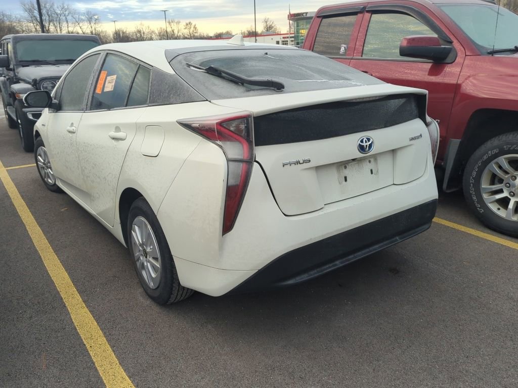 Used 2016 Toyota Prius Two image 4