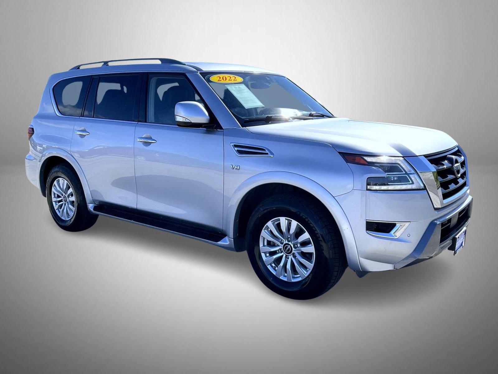 Used 2022 Nissan Armada SV image 3