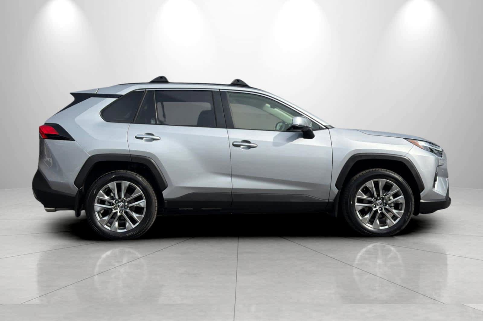 Used 2025 Toyota RAV4 Limited w/ Advanced Technology Package AWD/4WD image 8