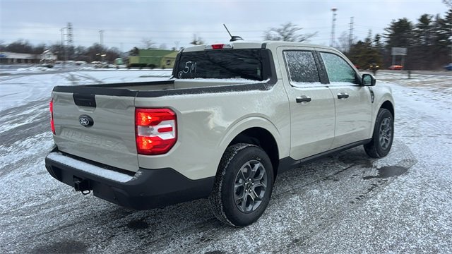 New 2025 Ford Maverick XLT w/ Equipment Group 301A image 28