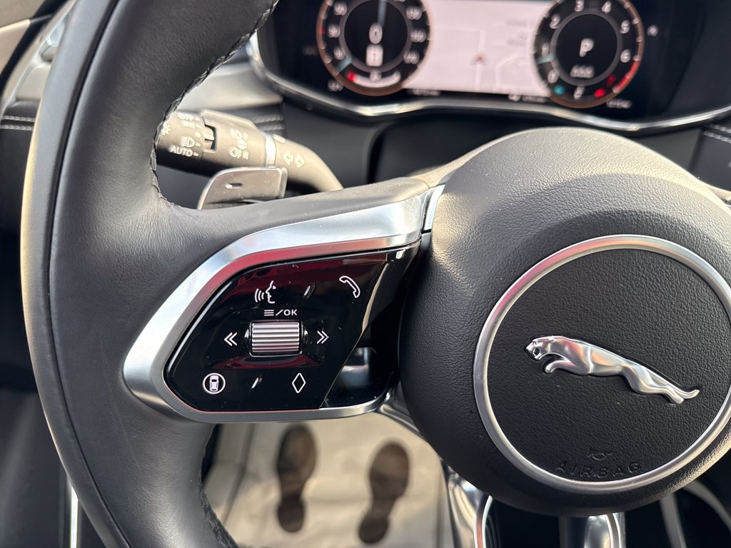 Certified 2026 Jaguar F-PACE R-Dynamic S AWD/4WD image 21