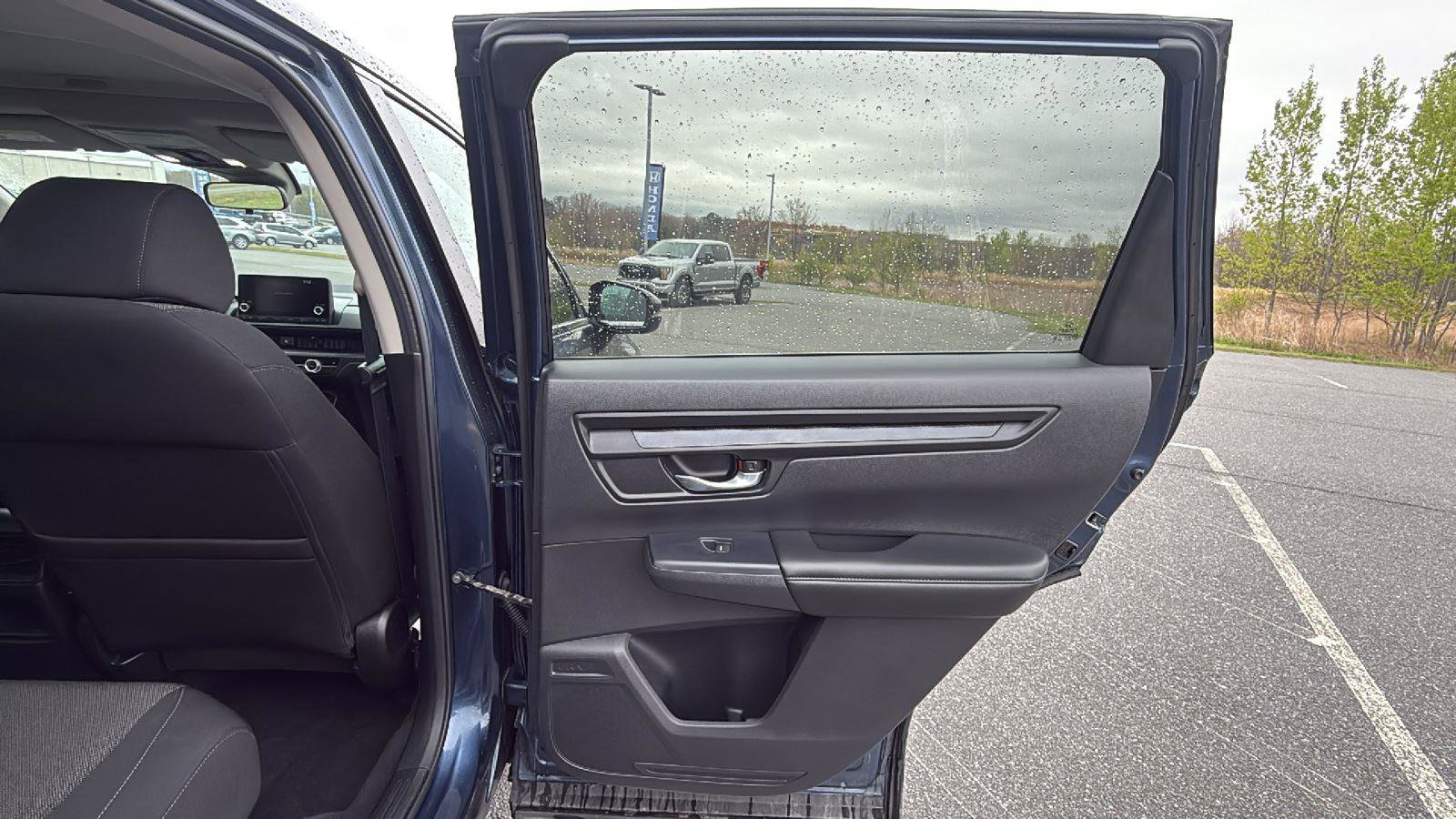 Used 2023 Honda CR-V EX image 19