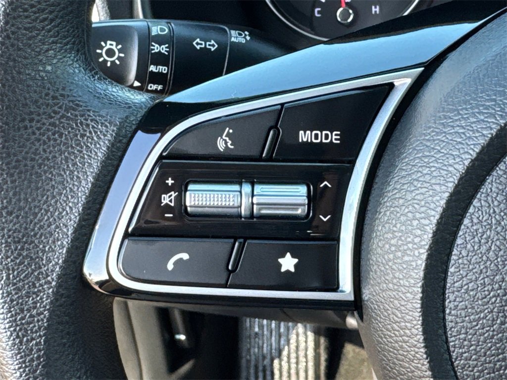 Used 2024 Kia Forte LXS image 31