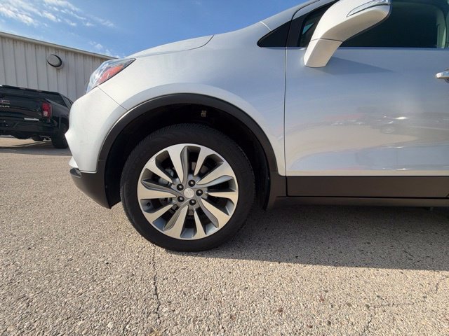 Used 2017 Buick Encore Preferred AWD/4WD image 9