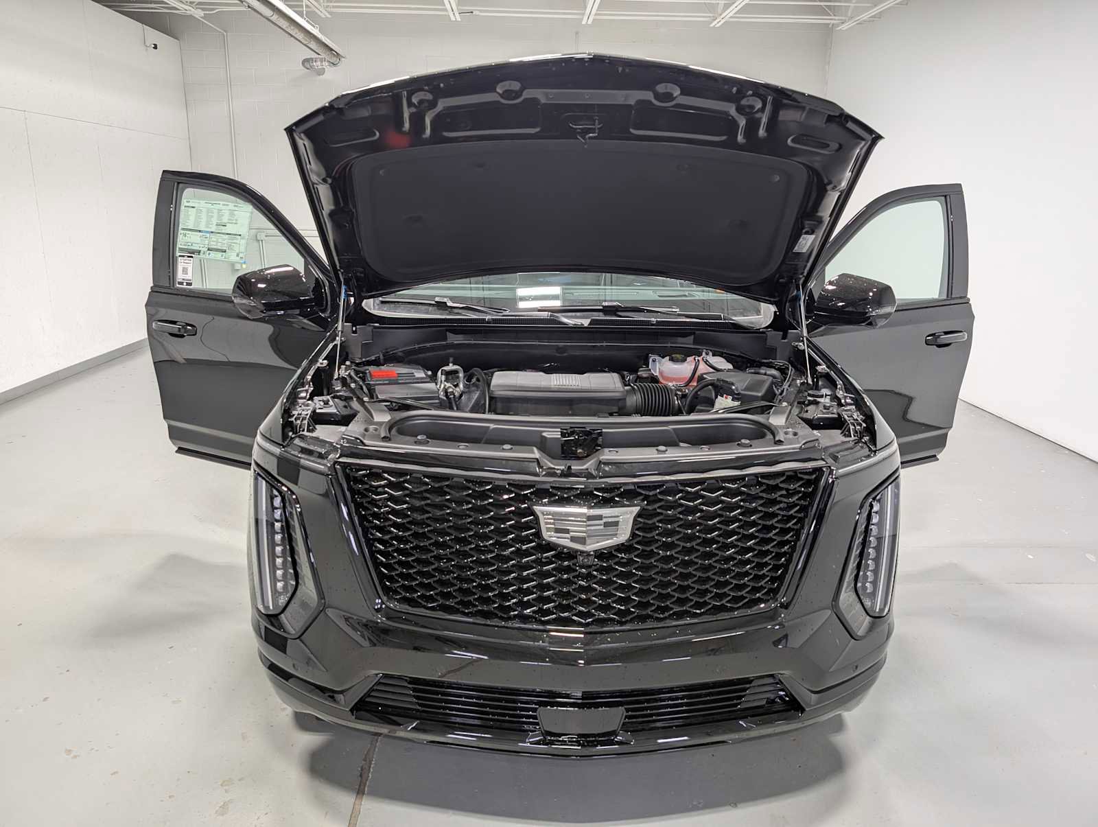 New 2026 Cadillac Escalade Platinum Sport w/ LPO, ONYX Package image 10