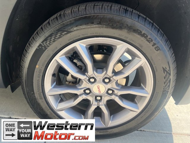 Used 2023 GMC Terrain SLT image 23