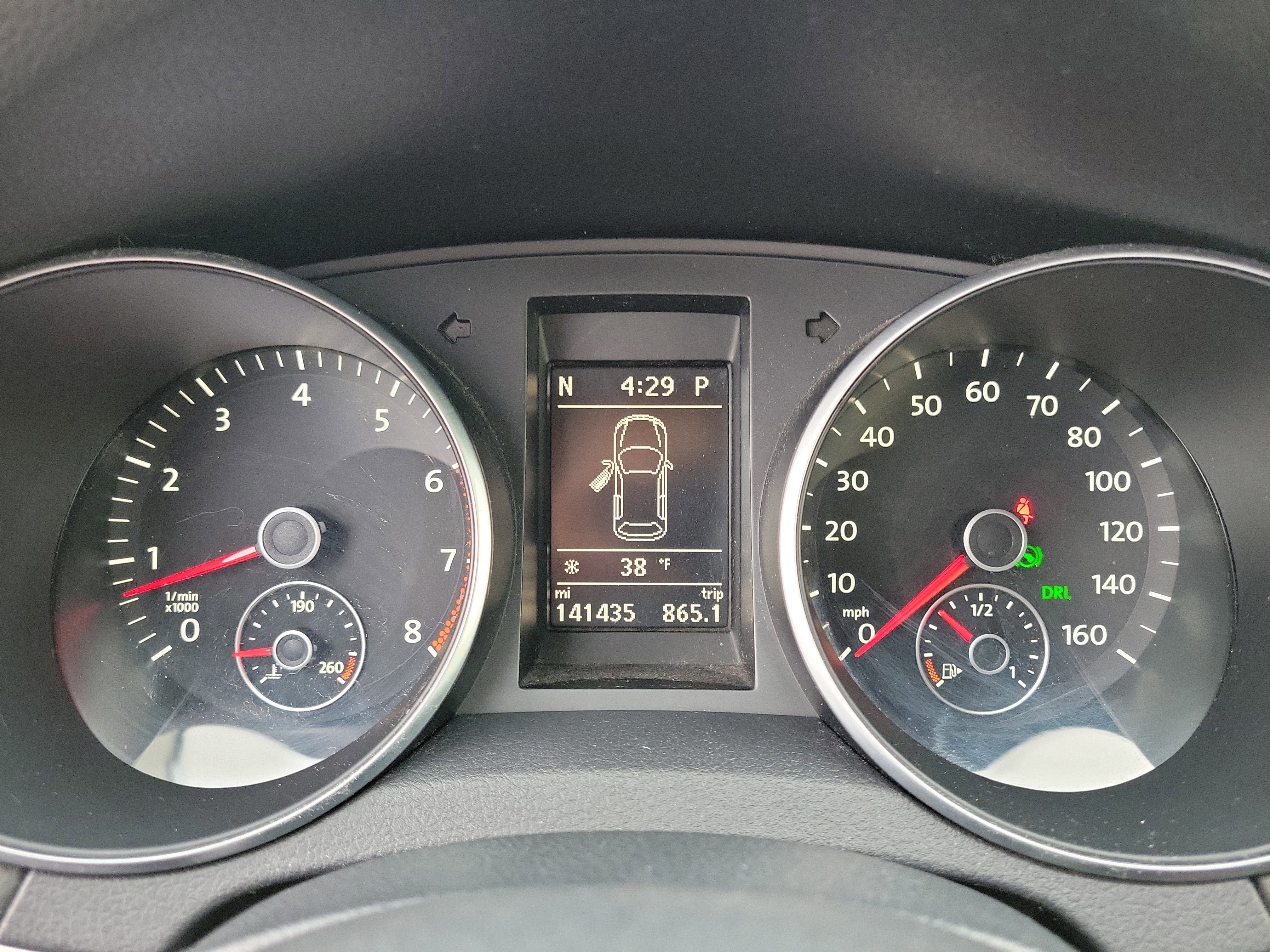 Used 2013 Volkswagen Golf 2.5L image 24