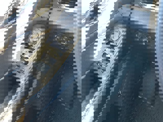 Used 2022 Chevrolet Traverse LT image 18