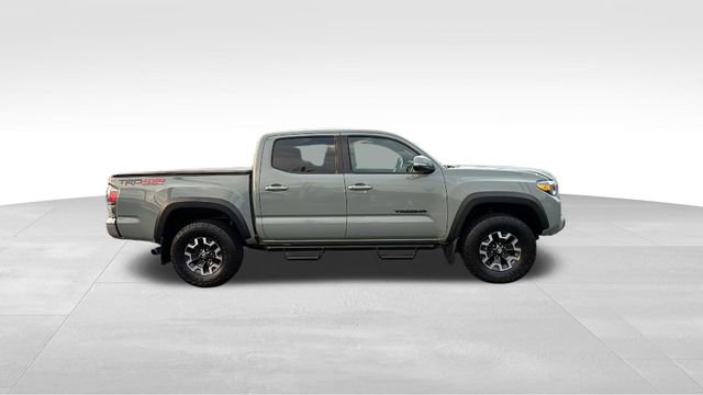 Used 2022 Toyota Tacoma TRD Off-Road image 33