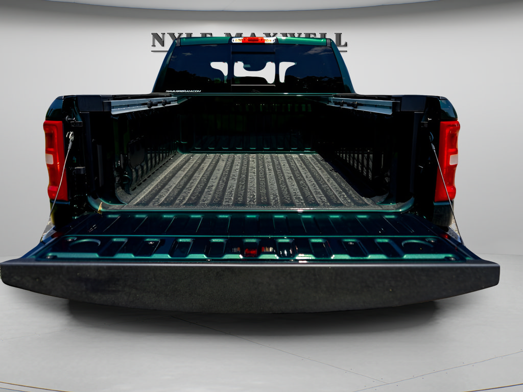 New 2026 RAM 1500 Big Horn AWD/4WD image 25