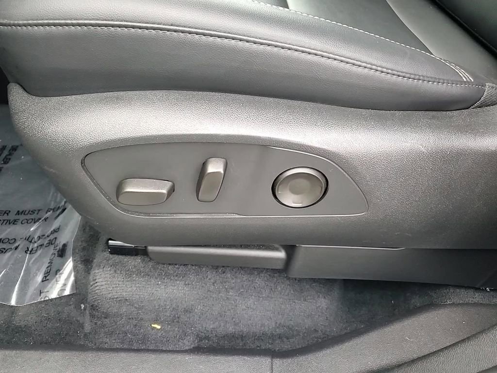 Used 2024 GMC Acadia Elevation image 14