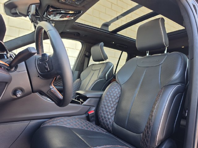Used 2024 Jeep Grand Cherokee Summit AWD/4WD image 23