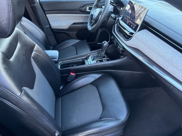 Used 2024 Jeep Compass Latitude image 25