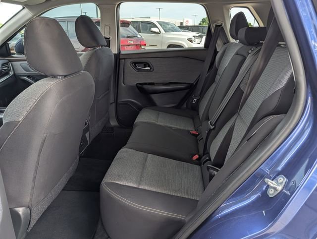 Used 2023 Nissan Rogue SV FWD image 28
