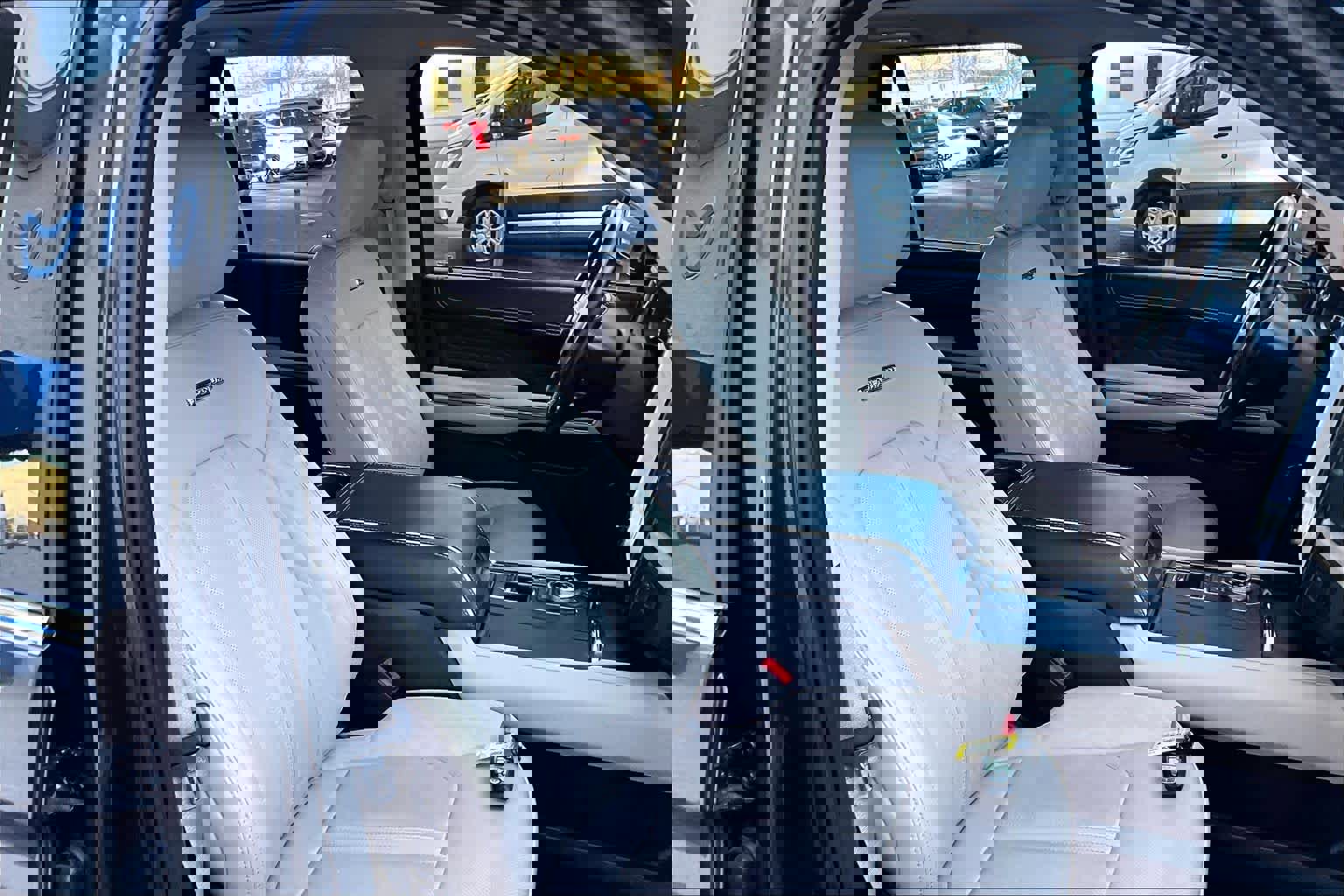 Certified 2023 Ford Expedition Platinum image 8