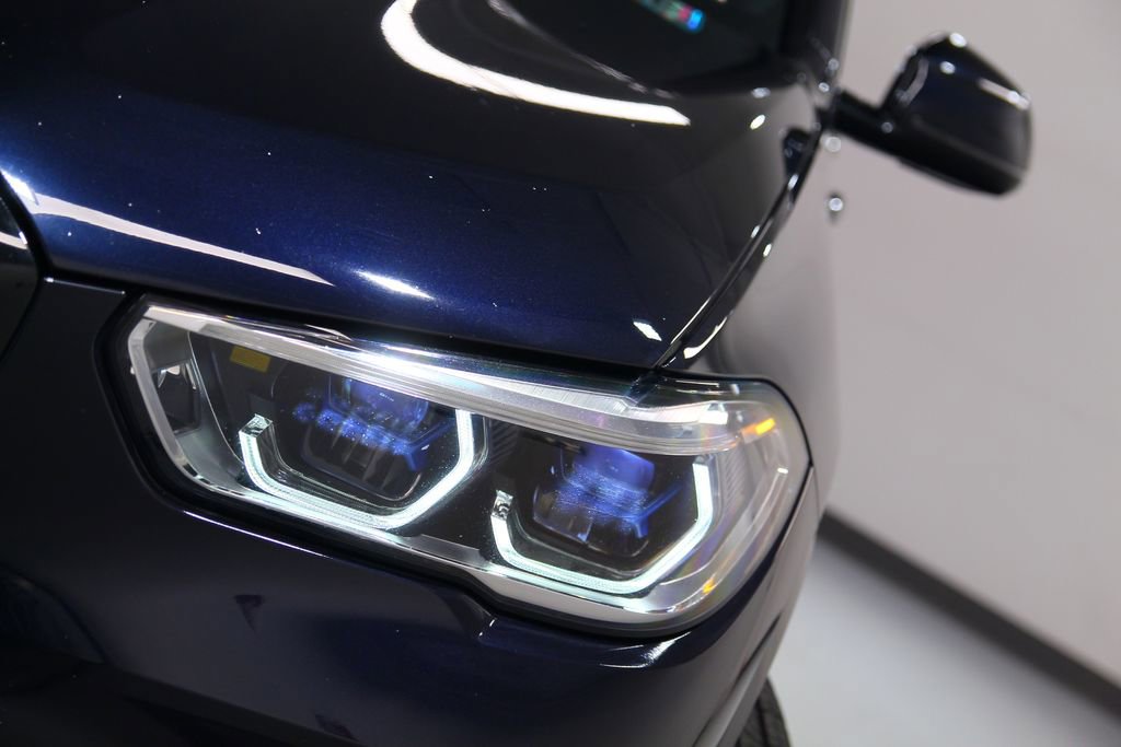 Used 2020 BMW X5 M50i w/ Premium Package AWD/4WD image 9