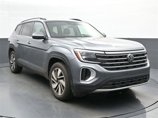 Used 2024 Volkswagen Atlas SE image 2