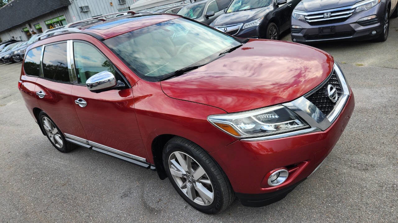 Used 2013 Nissan Pathfinder Platinum w/ Platinum Premium Pkg image 19