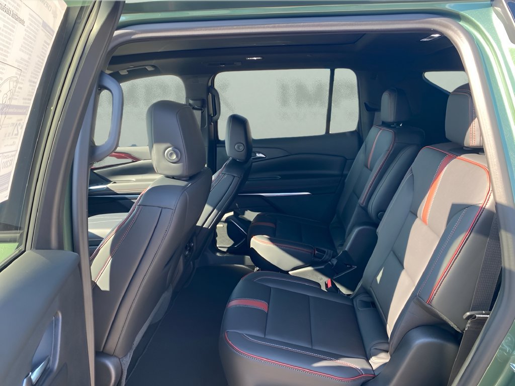 New 2027 Chevrolet Traverse RS AWD/4WD image 8