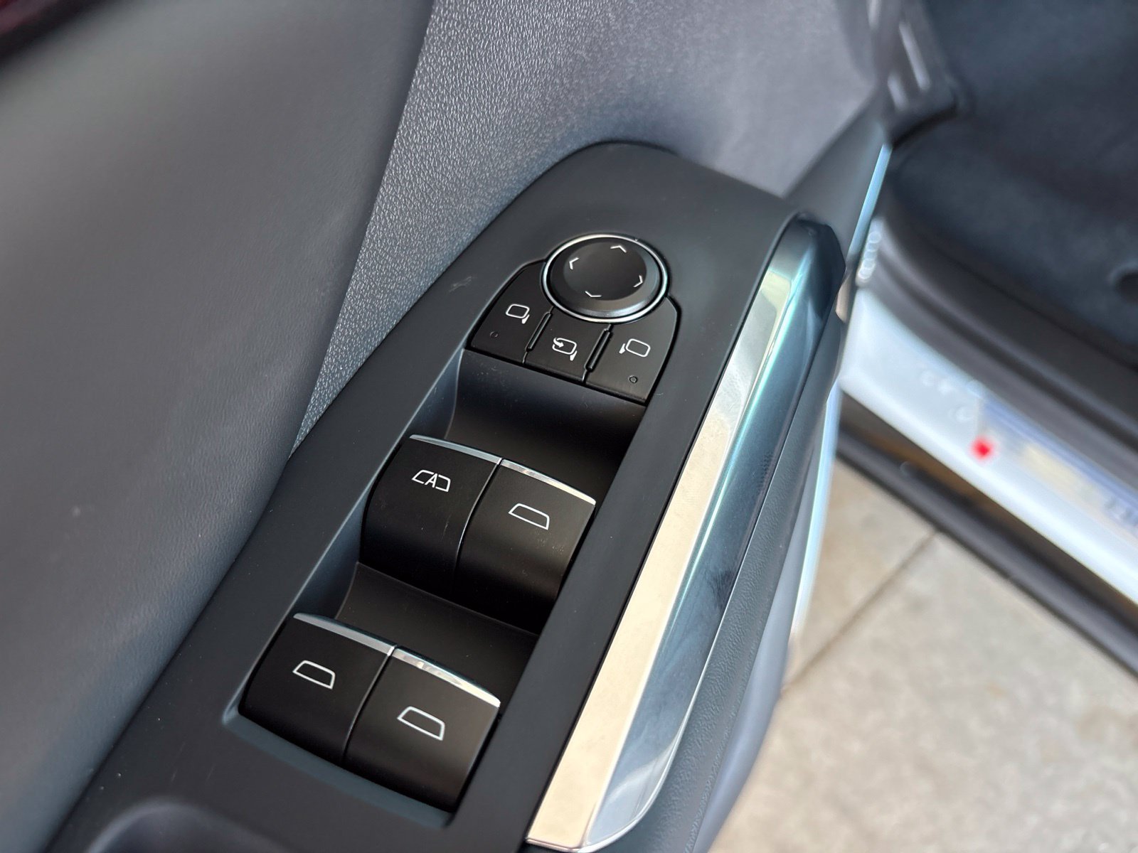 New 2027 Chevrolet Traverse RS AWD/4WD image 12