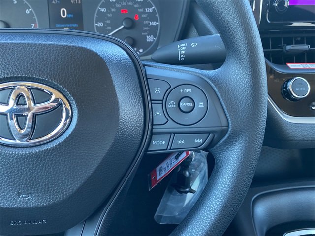 Used 2025 Toyota Corolla LE image 24