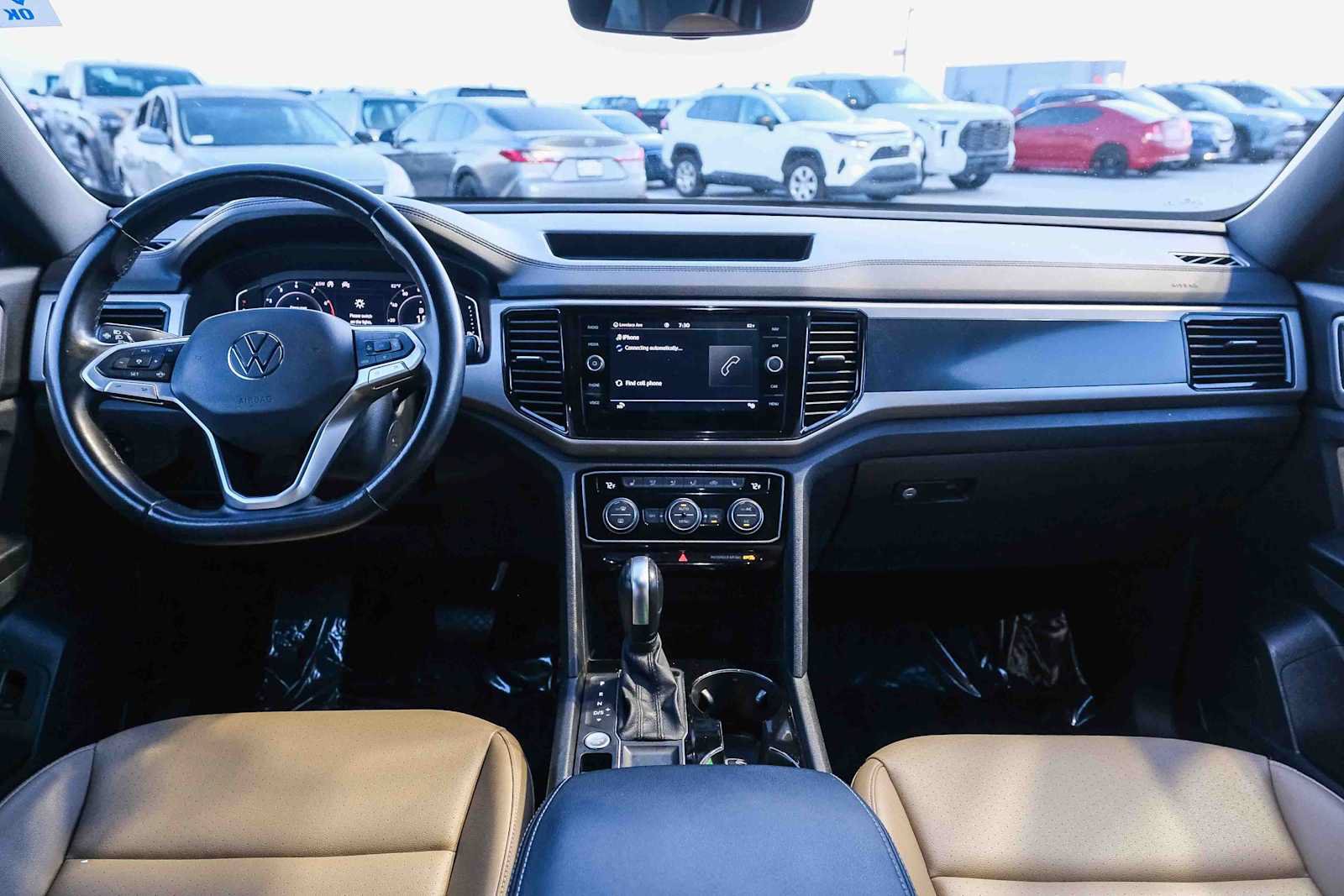 Used 2020 Volkswagen Atlas Cross Sport SEL FWD image 13