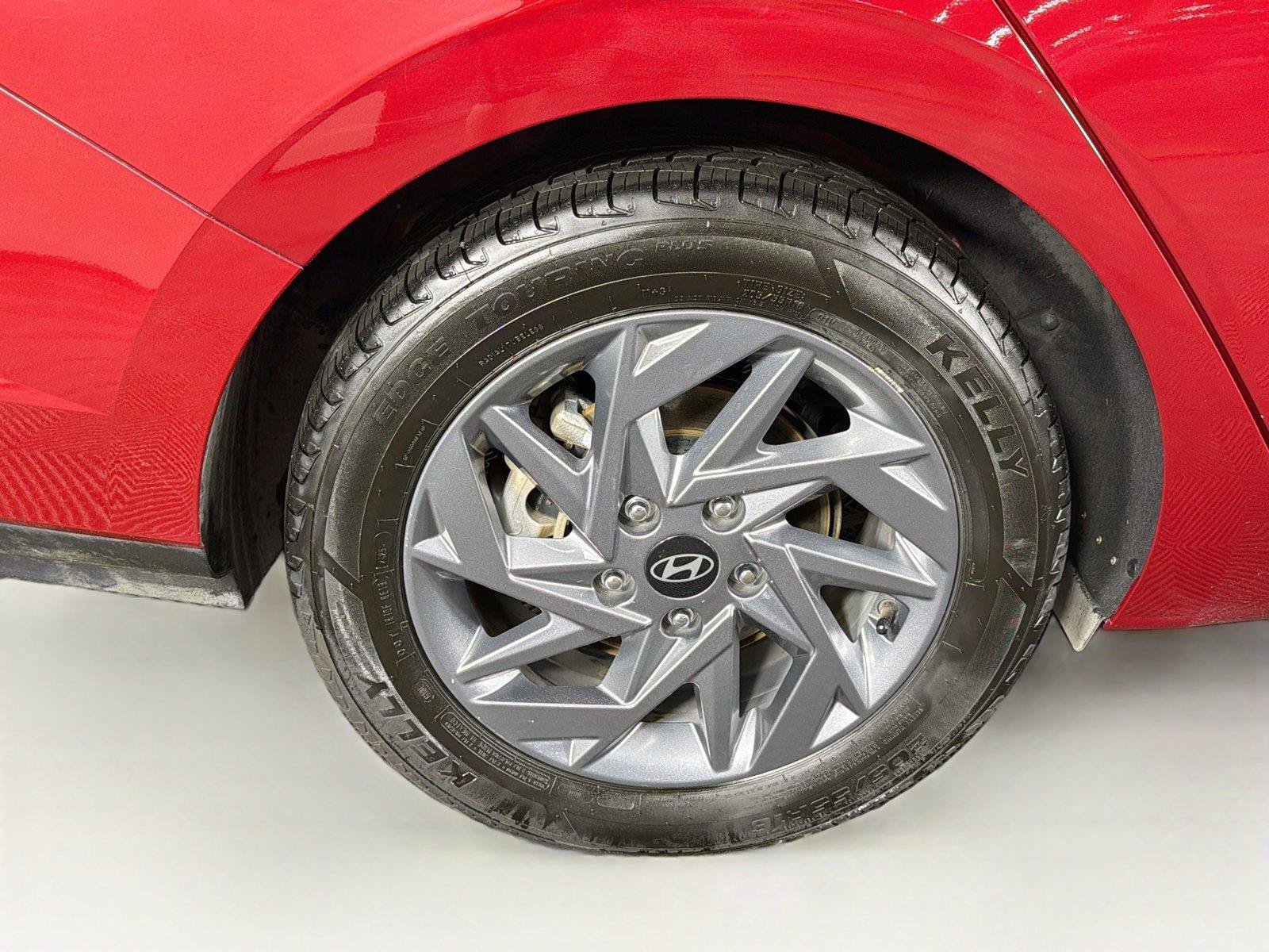 Used 2024 Hyundai Elantra SEL FWD image 34