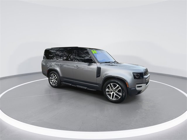 Used 2024 Land Rover Defender 130 S image 2