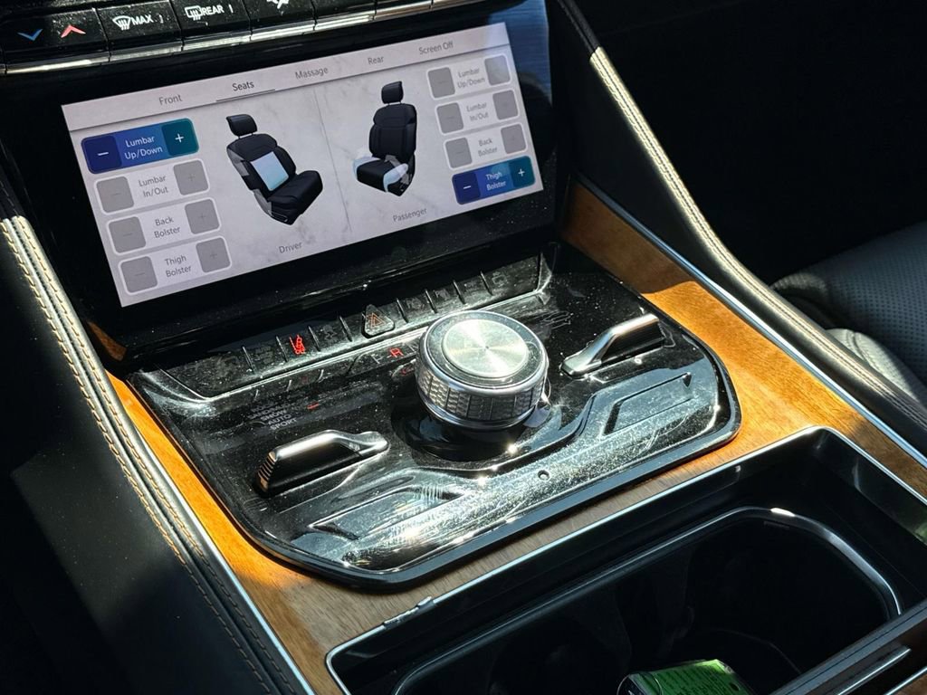 Used 2022 Jeep Grand Wagoneer Series III image 35