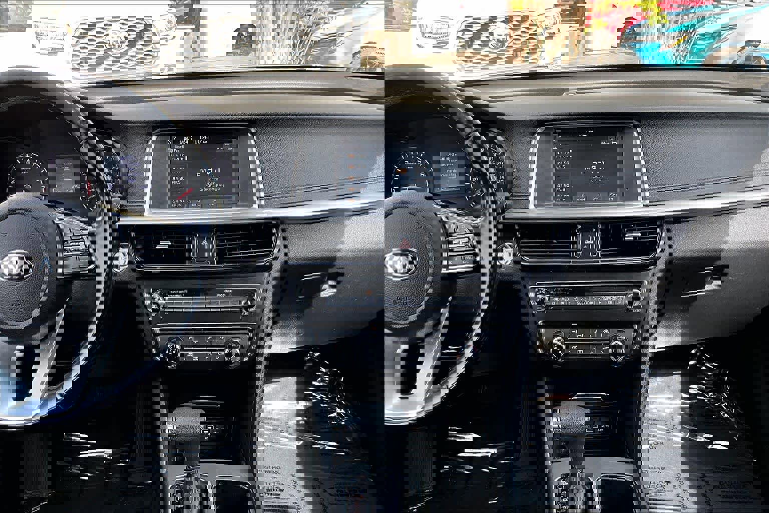 Used 2020 Kia Optima SE image 7