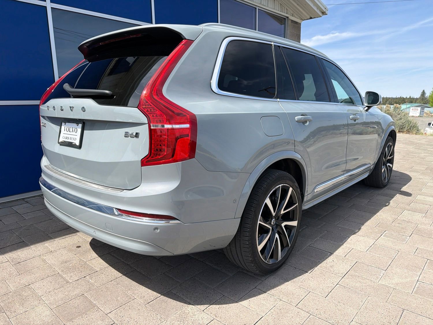 Used 2024 Volvo XC90 B6 Plus w/ Protection Package Premier AWD/4WD image 7