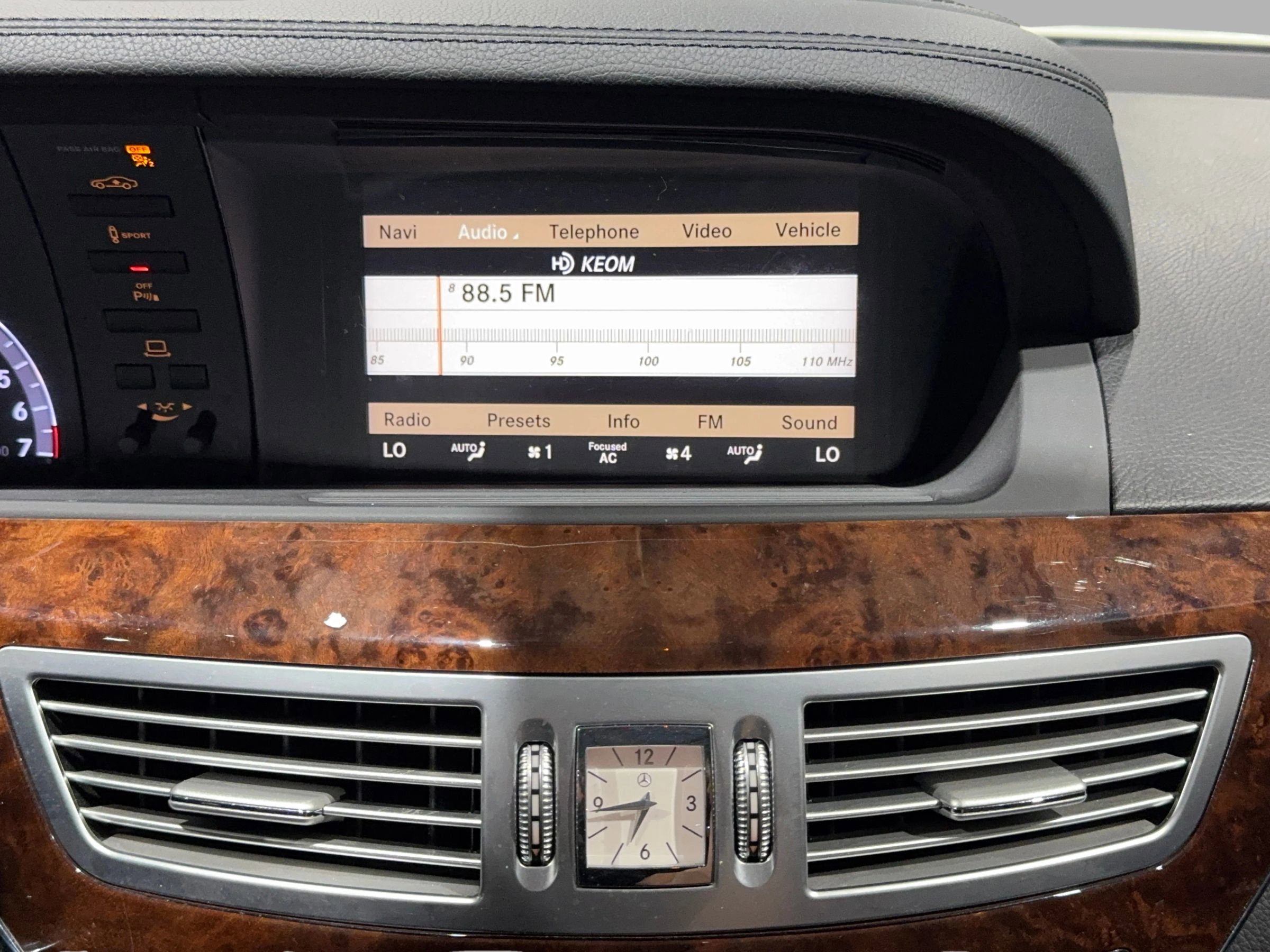 Used 2013 Mercedes-Benz S 550 image 30