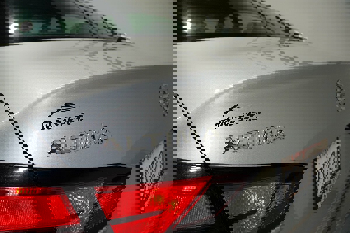 Used 2022 Nissan Altima 2.5 SR image 8