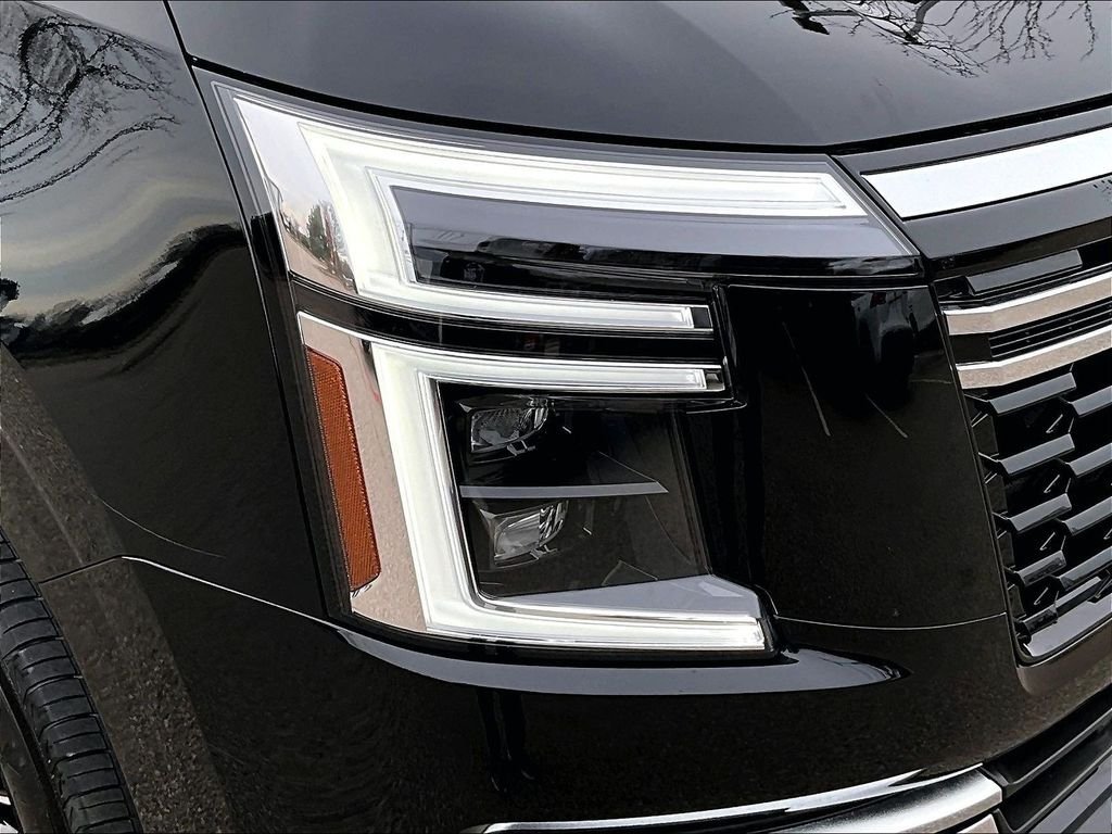 Certified 2025 Nissan Armada SL AWD/4WD image 31