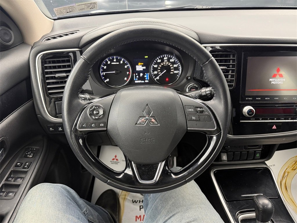 Used 2020 Mitsubishi Outlander SE image 15