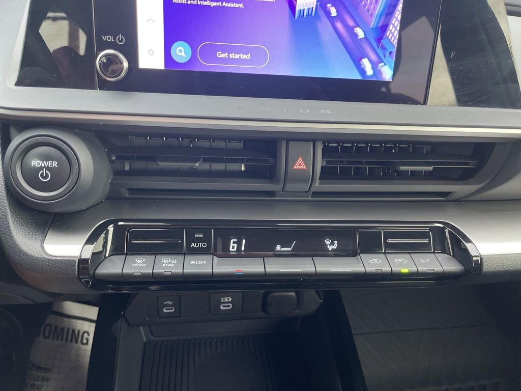Used 2023 Toyota Prius LE image 27