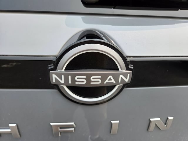 Used 2024 Nissan Pathfinder SL AWD/4WD image 24