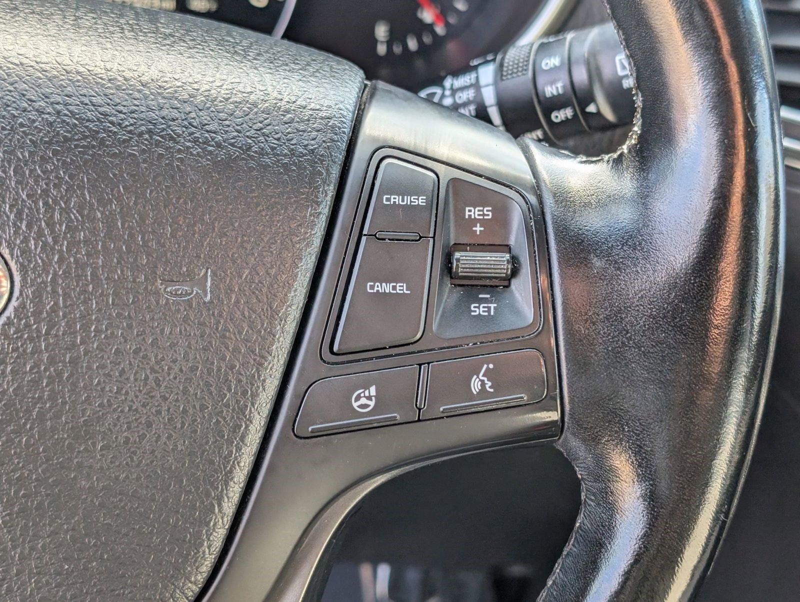 Used 2014 Kia Sorento SX w/ 3rd Row Package image 23