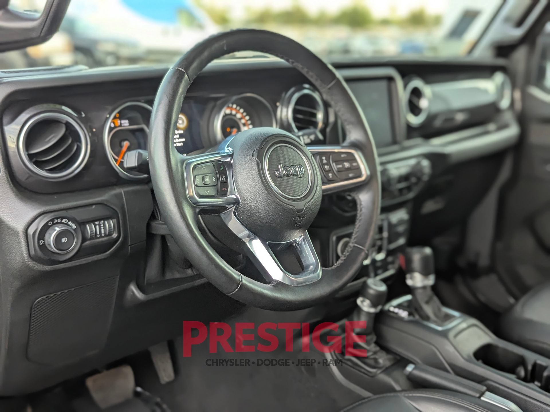 Used 2020 Jeep Wrangler Unlimited Sahara AWD/4WD image 17