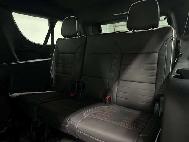New 2026 GMC Yukon XL AT4 Ultimate w/ LPO, Illumination Package AWD/4WD image 17