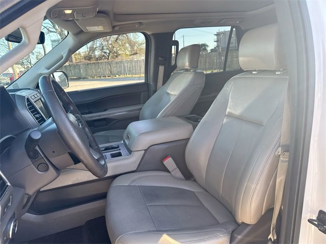 Certified 2018 Ford Expedition Max XLT w/ Equipment Group 202A image 17