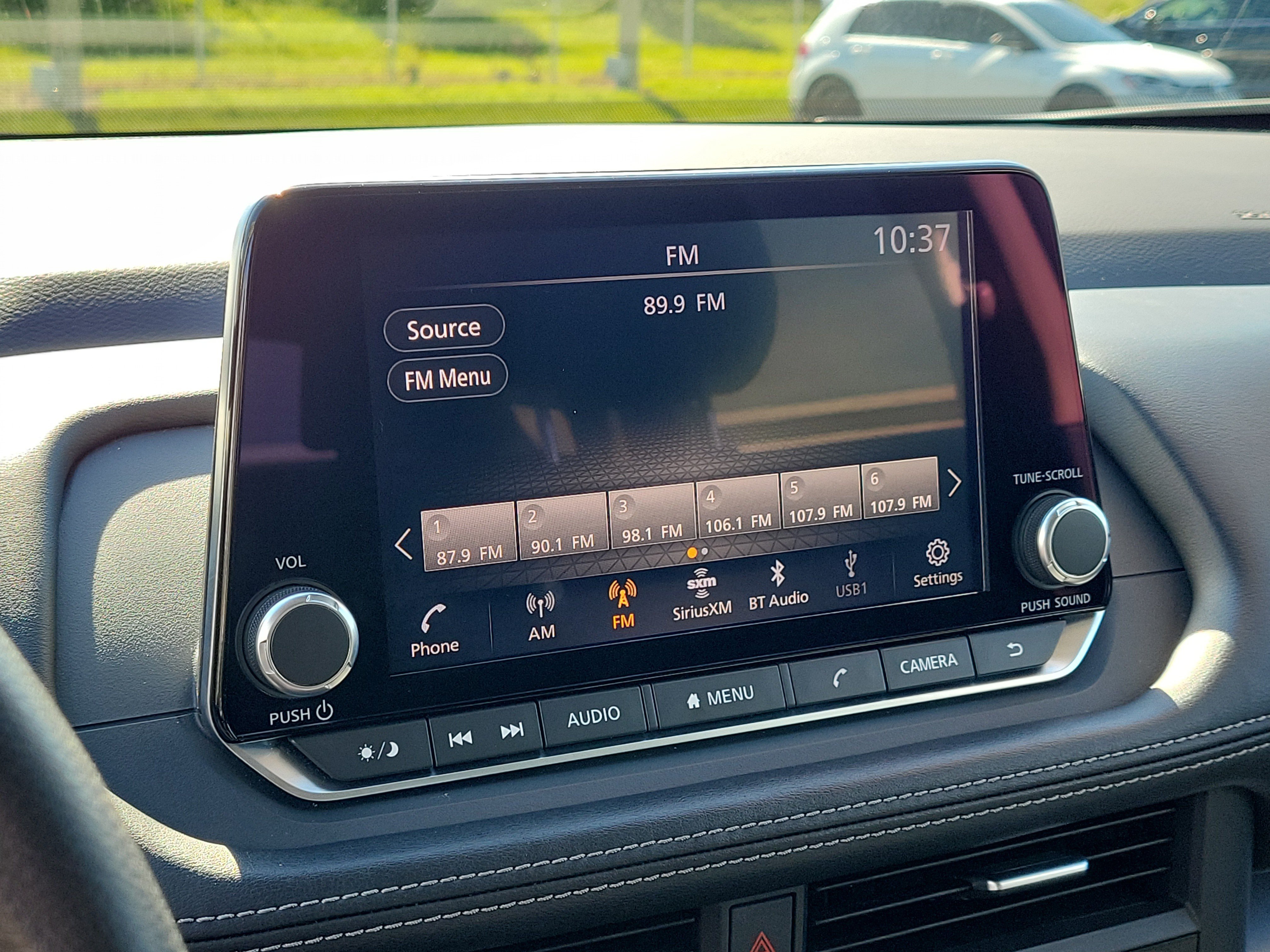 Used 2024 Nissan Rogue SV FWD image 22