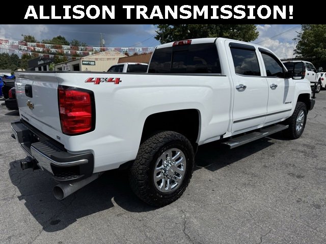Used 2018 Chevrolet Silverado 3500 LTZ image 2
