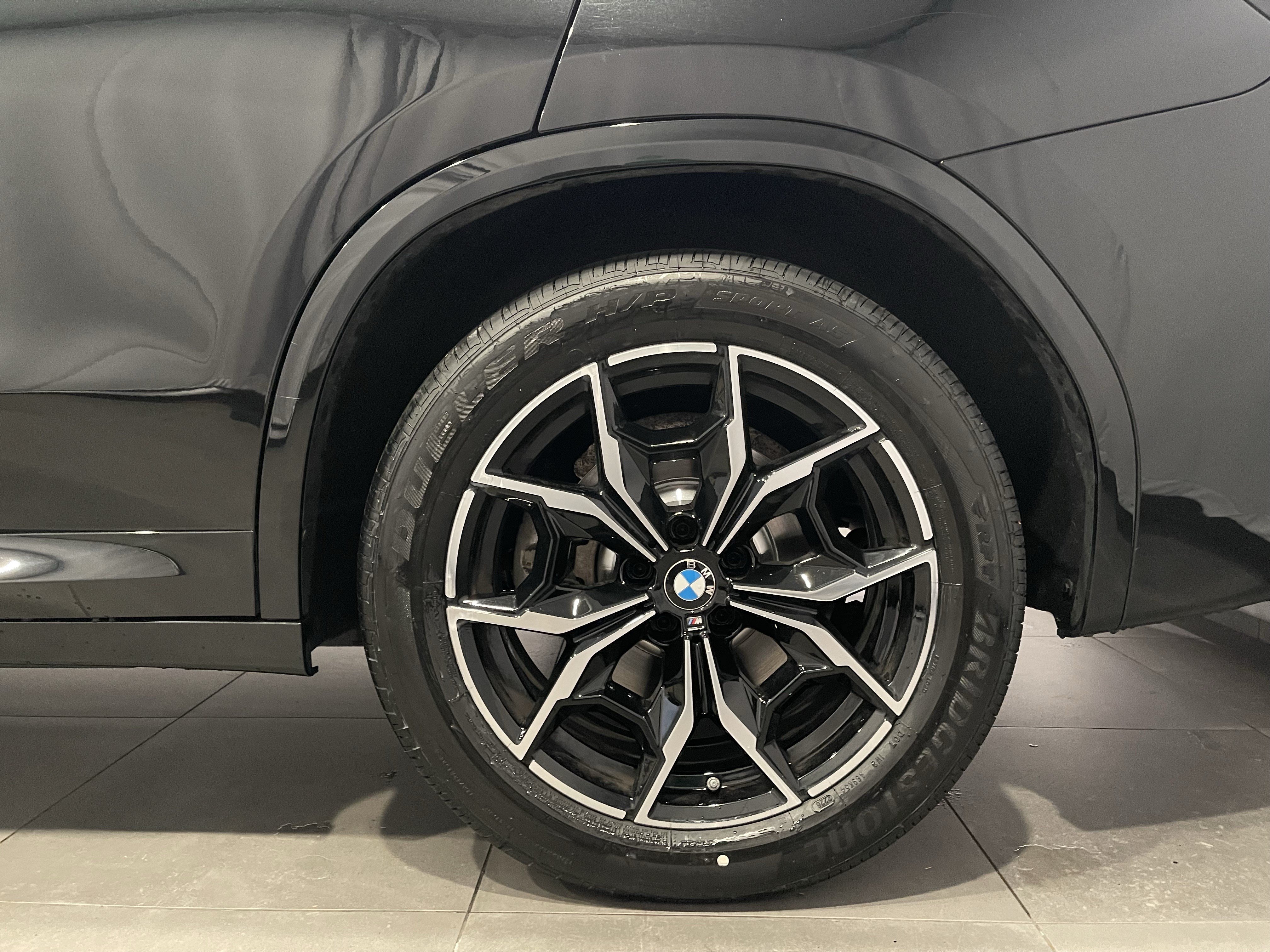 Certified 2024 BMW X3 xDrive30i w/ M Sport Package AWD/4WD image 8