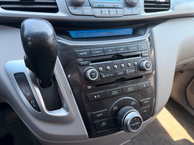Used 2011 Honda Odyssey Touring Elite image 25