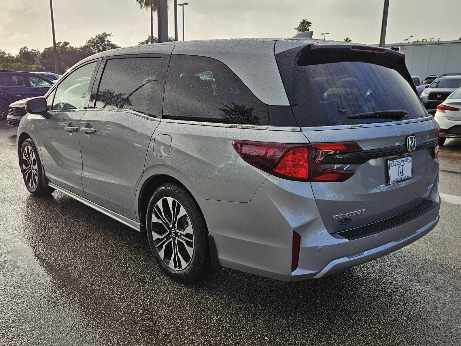 New 2026 Honda Odyssey Elite image 5