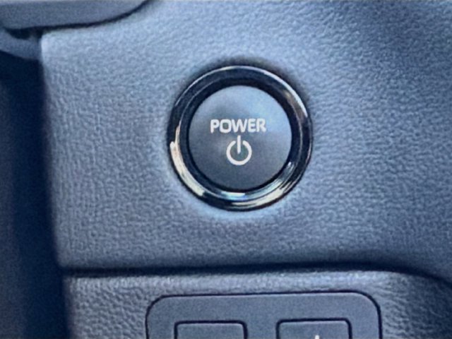 Used 2025 Toyota Tundra Limited AWD/4WD image 34