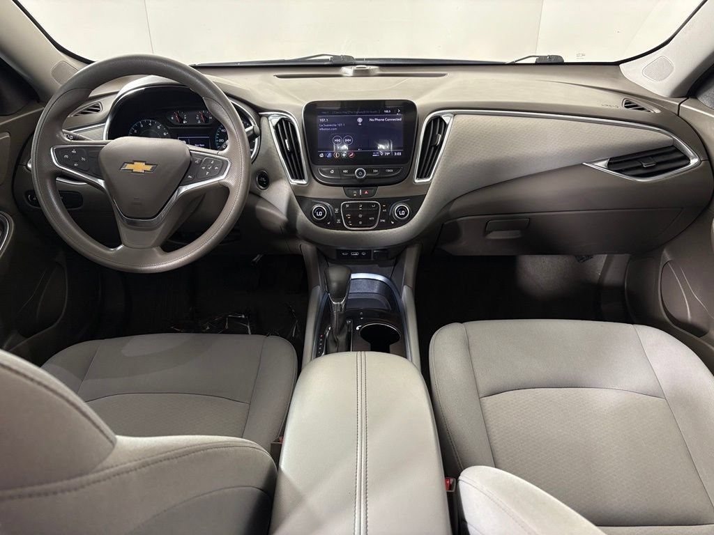 Used 2021 Chevrolet Malibu LT FWD image 34