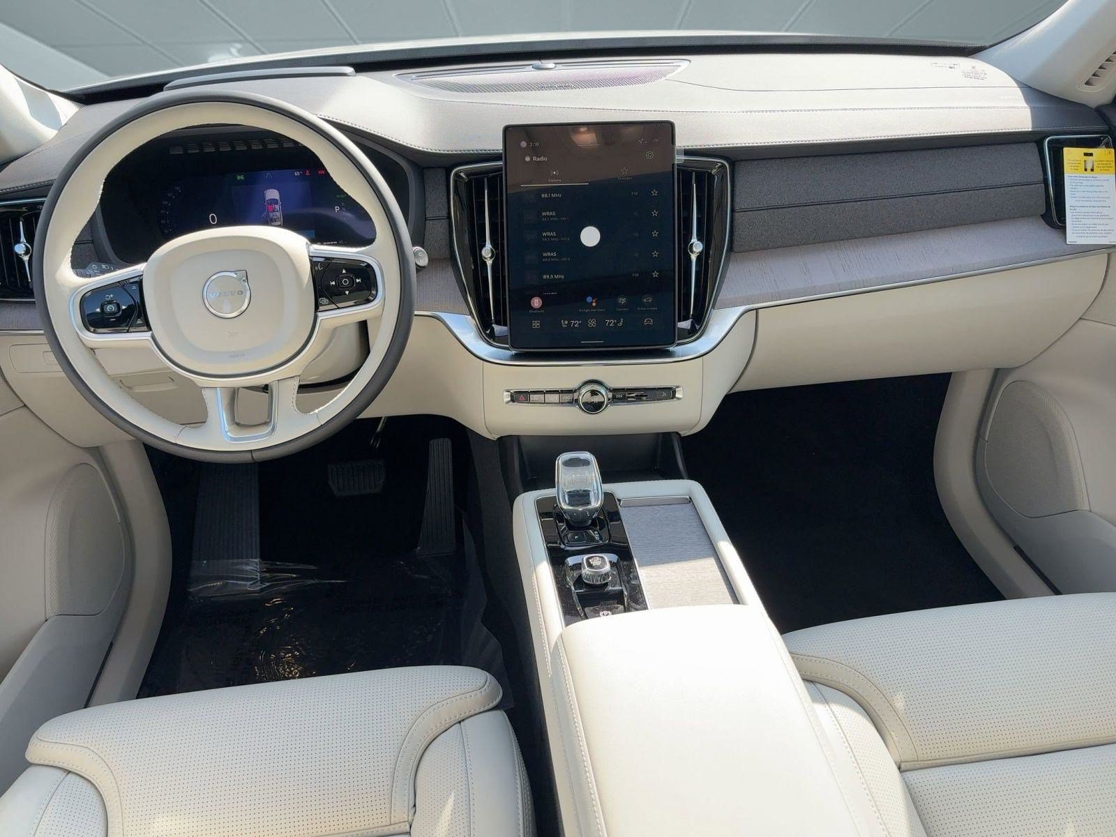 New 2026 Volvo XC90 T8 Ultra w/ Protection Package Premier image 14