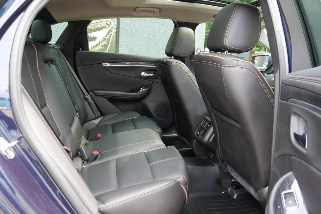 Used 2017 Chevrolet Impala Premier w/ Enhanced Convenience Package FWD image 13